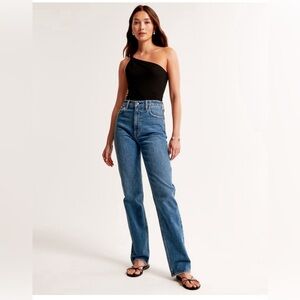 Ultra High Rise 90s Straight Jean